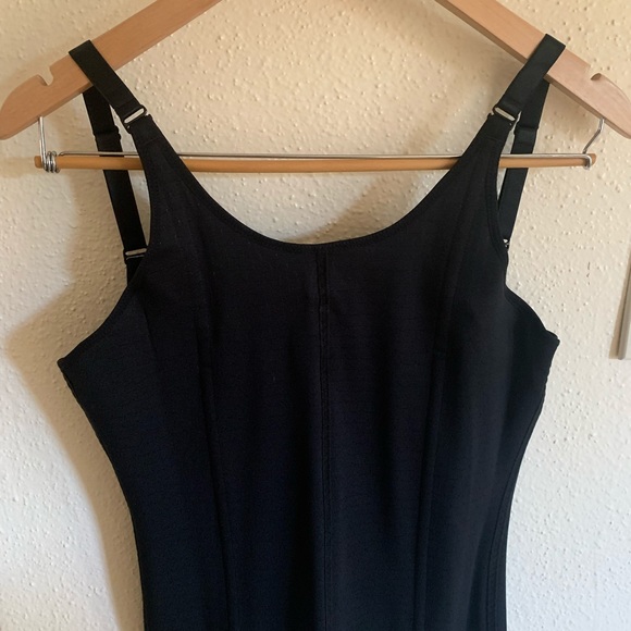 Black Premier Vest - Picture 5 of 8
